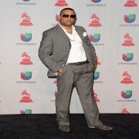 /album/fotogaleria-terror-en-los-latin-grammys-2013-aqui-estan-los-peor-vestidos-de-la-noche/el-cata-jpg/